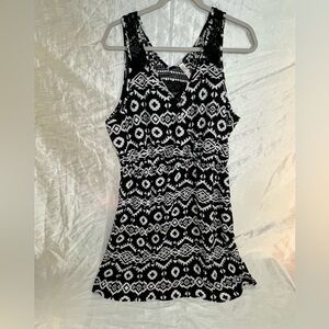 Xhilaration Black and White Geometric dress size XL